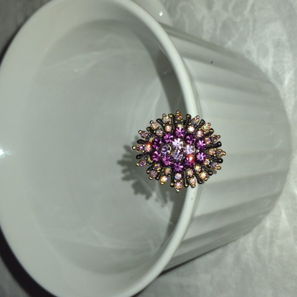Rhinestone costume ring